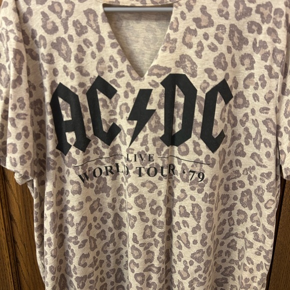 Maurices Leopard Print AC/DC Graphic Tee Top 0X - Picture 2 of 7